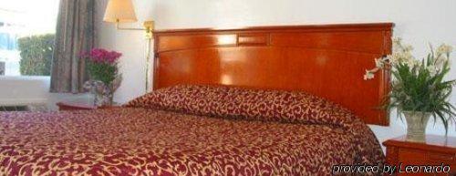 لوس أنجلوس Rose Bowl Motel الغرفة الصورة